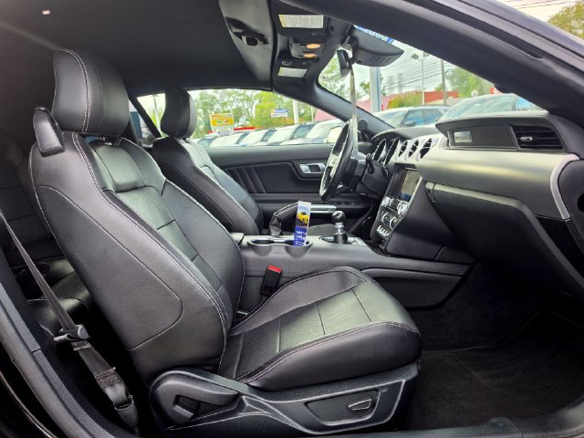Certified 2022 Ford Mustang GT RWD image 17