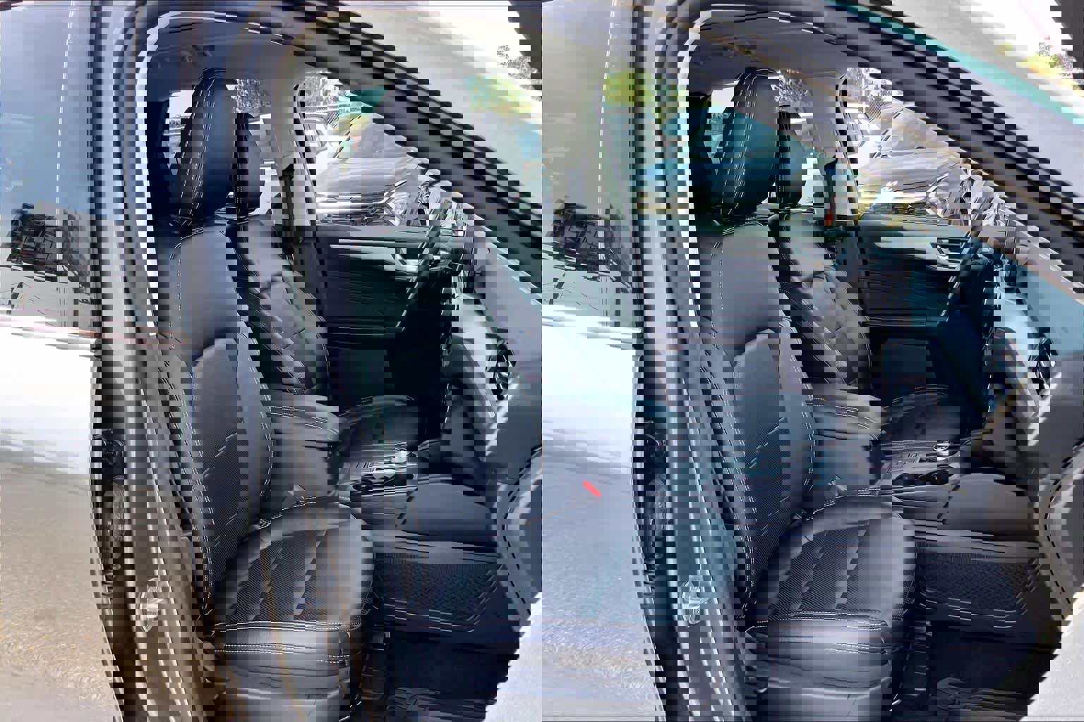 Certified 2022 Ford Escape SEL image 11