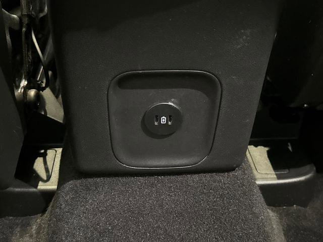 Certified 2025 Ford Escape SE w/ PHEV Premium Package image 31