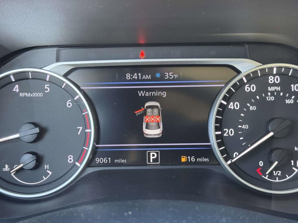 Used 2025 Nissan Sentra SV image 18