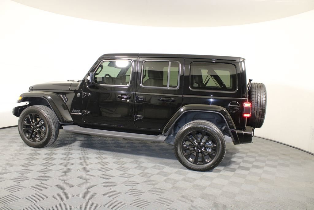 Used 2023 Jeep Wrangler Altitude image 2