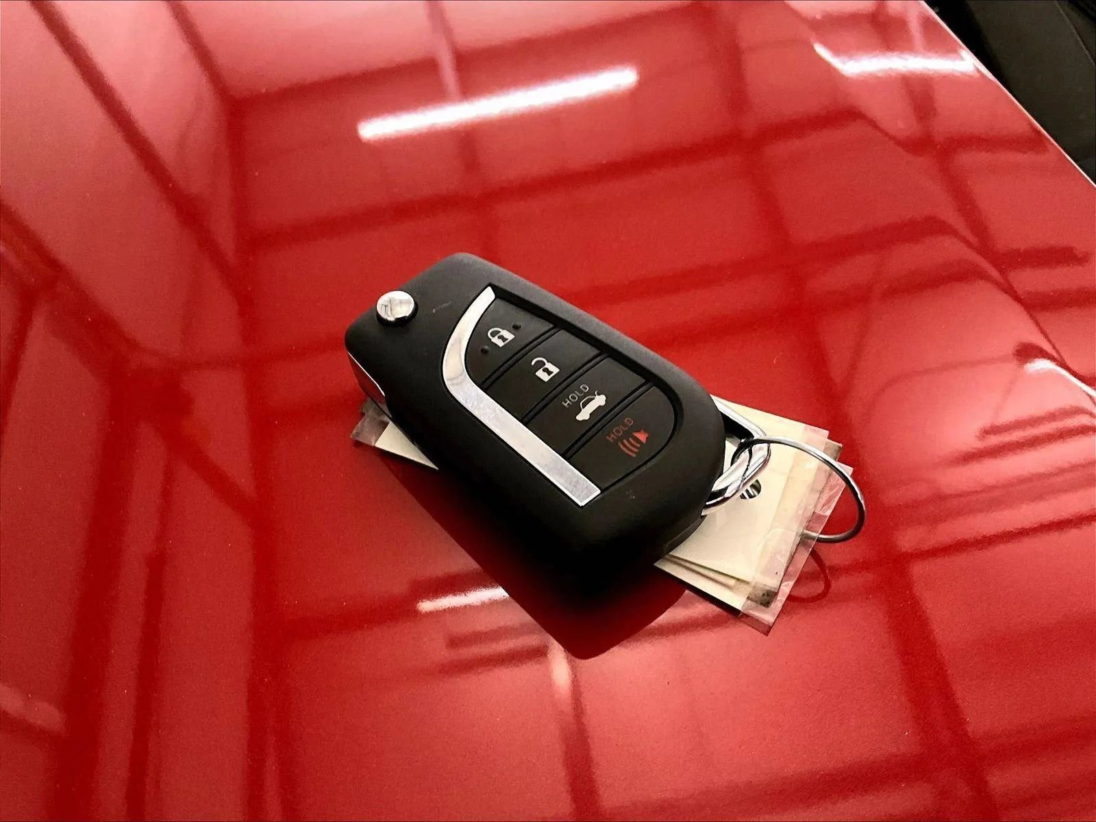 Used 2021 Toyota Corolla LE image 9