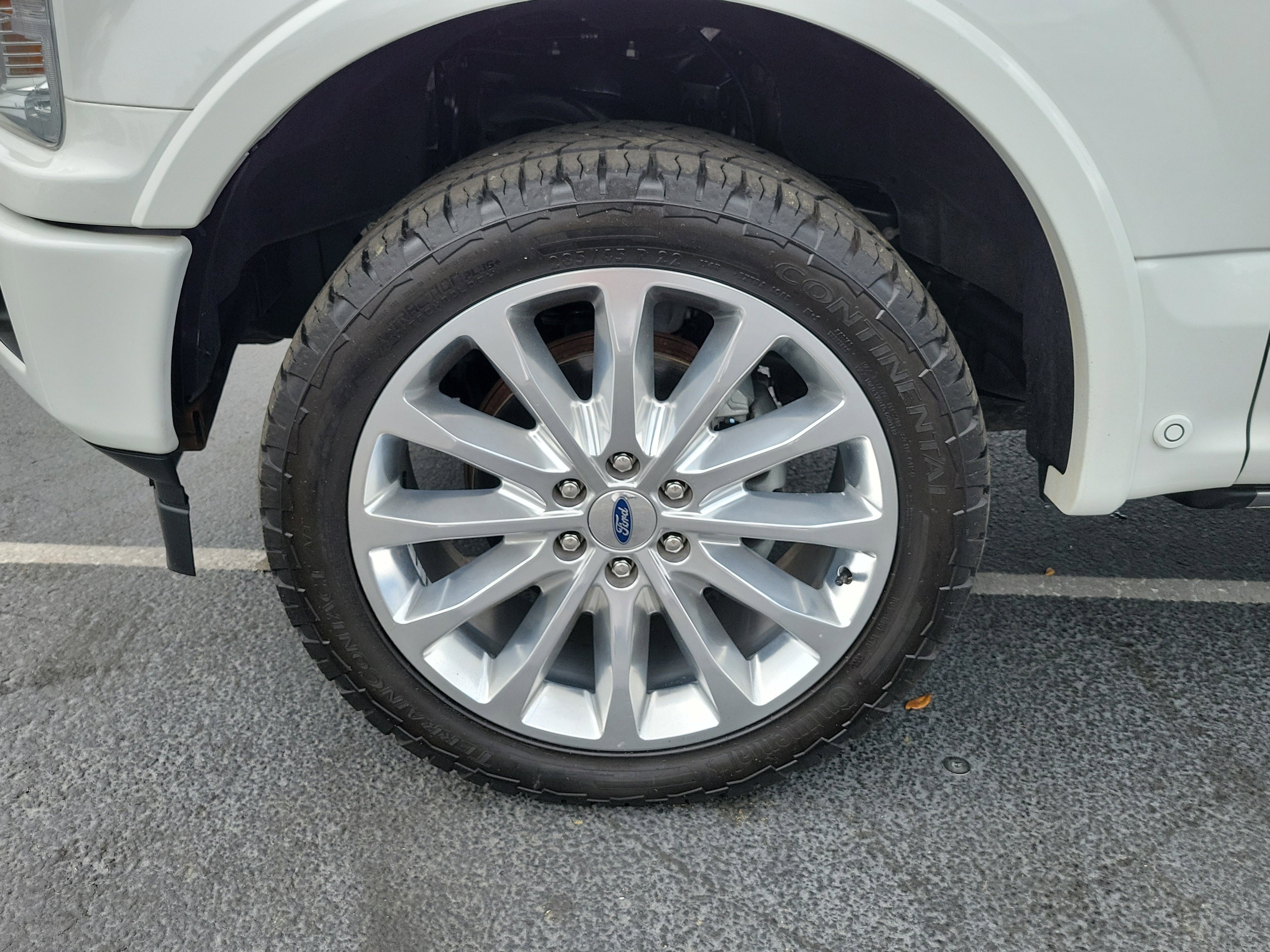 Certified 2020 Ford F150 Limited w/ Trailer Tow Package image 8