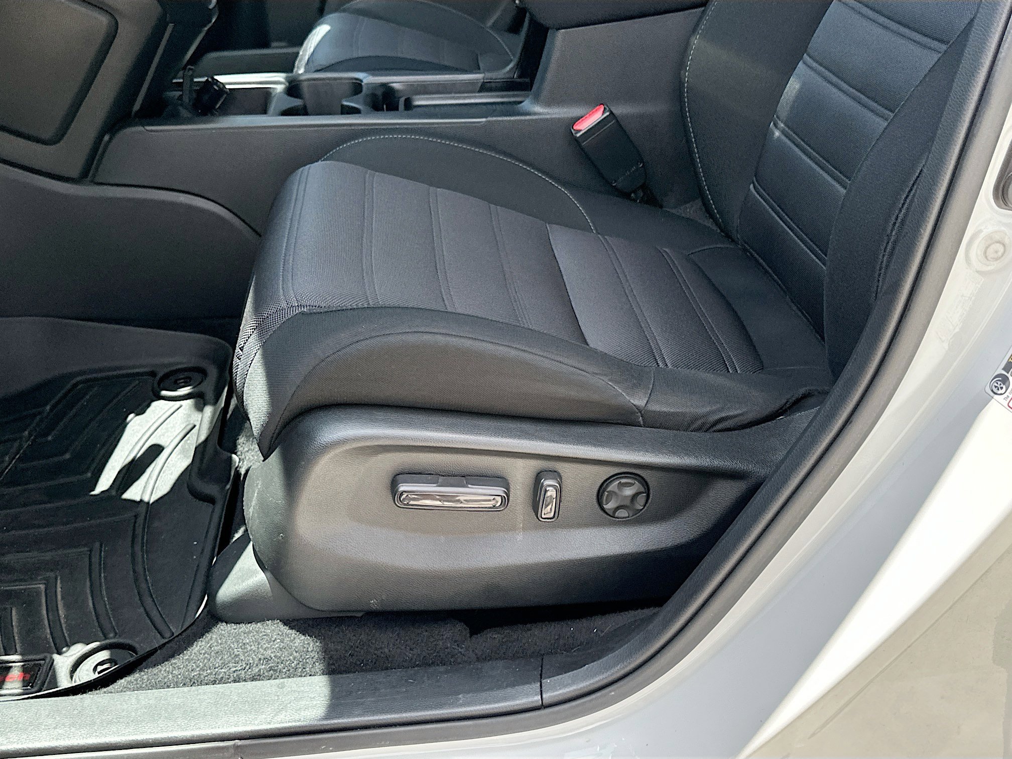 Used 2018 Honda CR-V EX image 18
