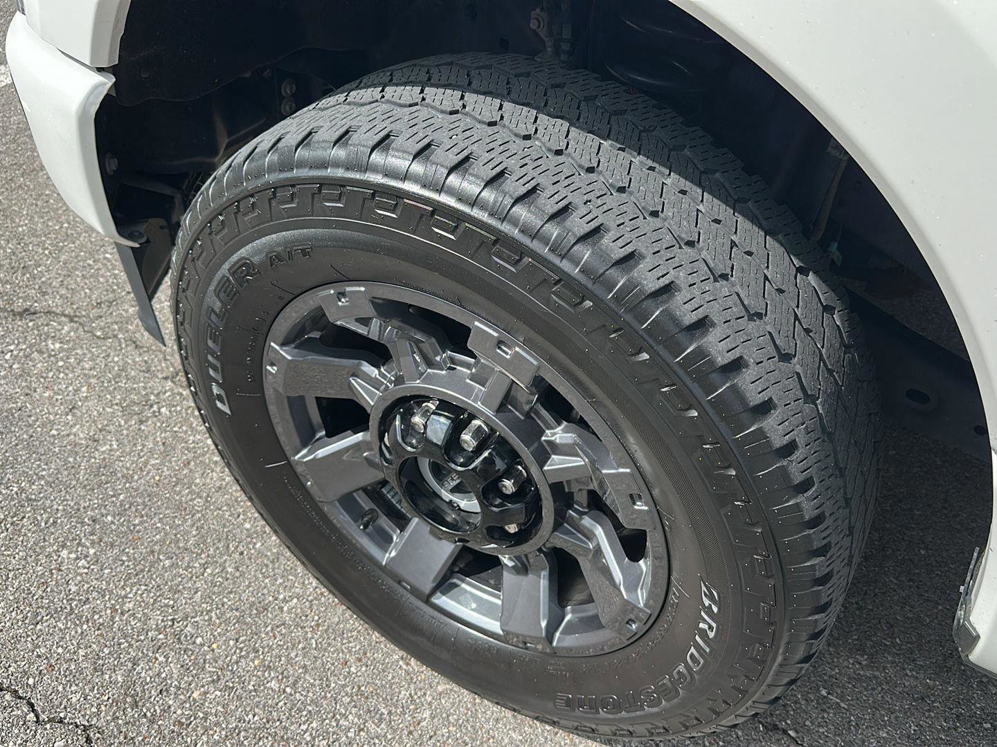 Certified 2024 Ford F250 Lariat w/ Sport Appearance Package image 9