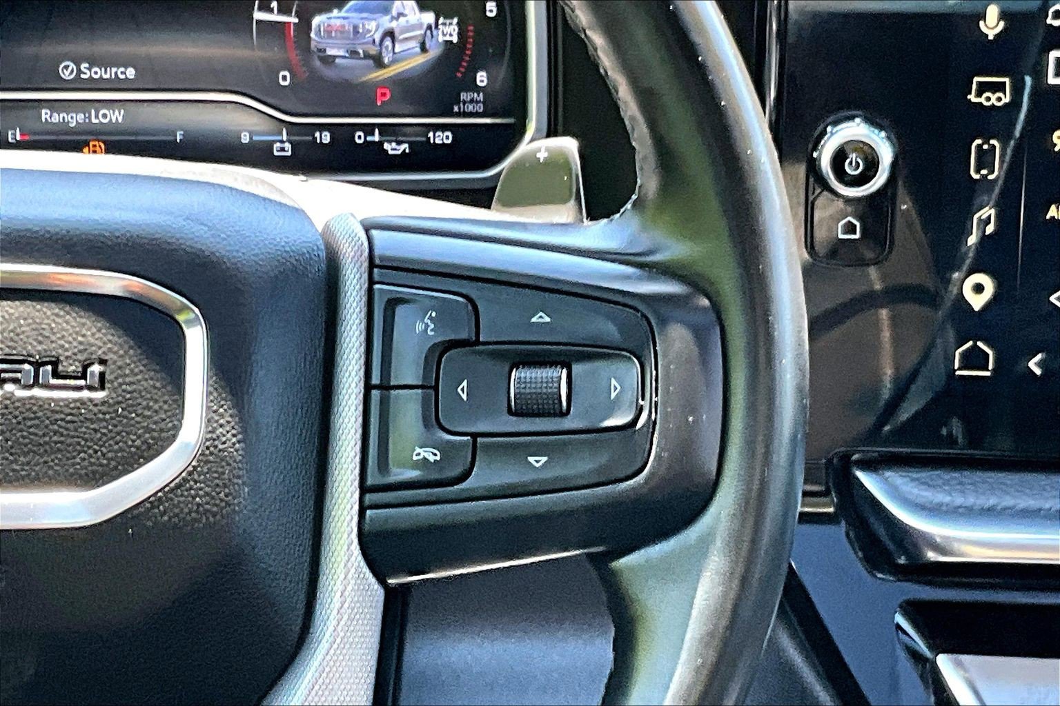 Used 2023 GMC Sierra 1500 Denali w/ Technology Package AWD/4WD image 21