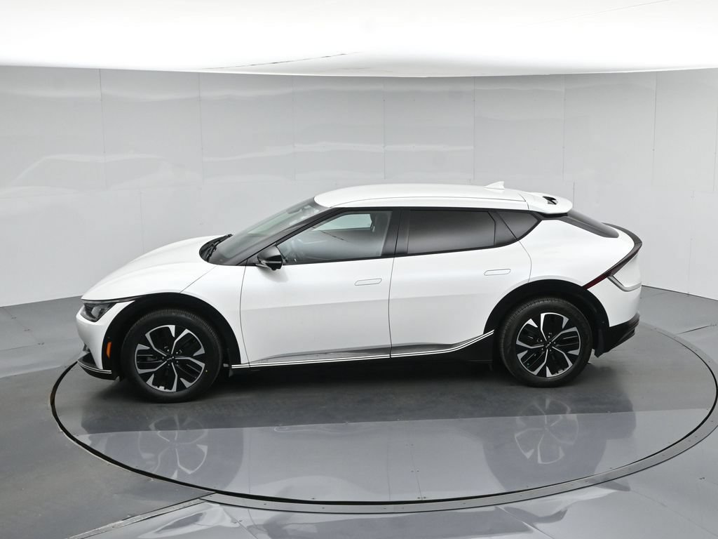 Used 2023 Kia EV6 Wind w/ Wind Technology Package AWD/4WD image 46