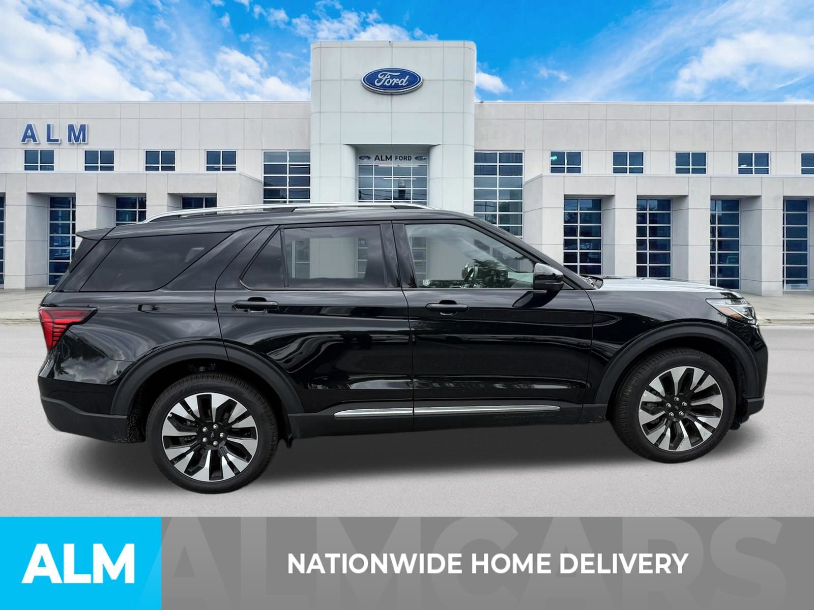 Certified 2026 Ford Explorer Platinum w/ LUX Leather Package AWD/4WD image 4