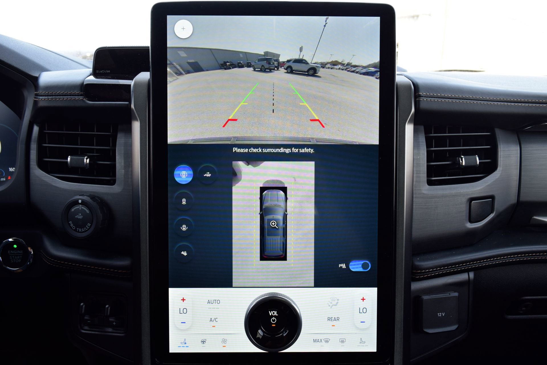 Certified 2024 Ford Expedition Max Platinum image 13