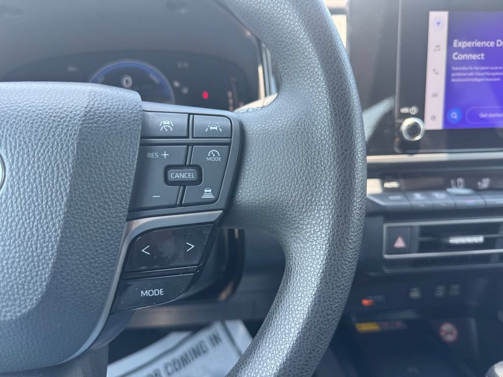 Used 2025 Toyota Camry LE FWD image 31