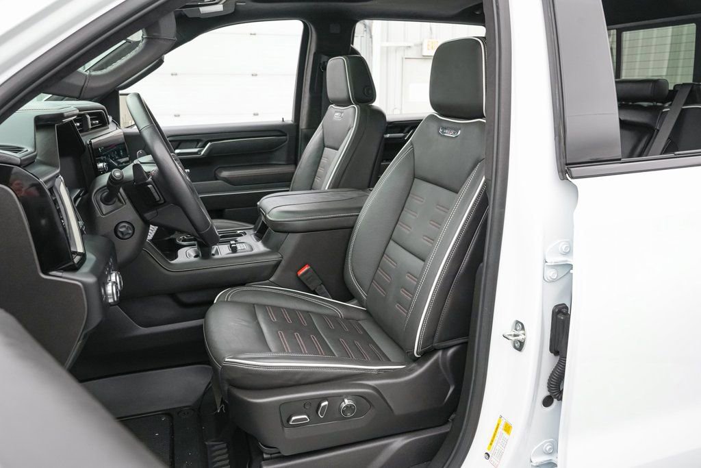 Used 2024 GMC Sierra 1500 AT4X image 13