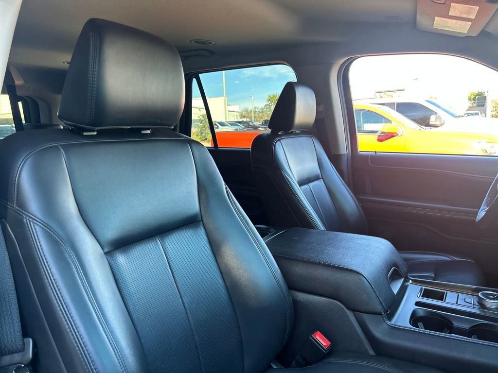 Certified 2024 Ford Expedition XLT image 15