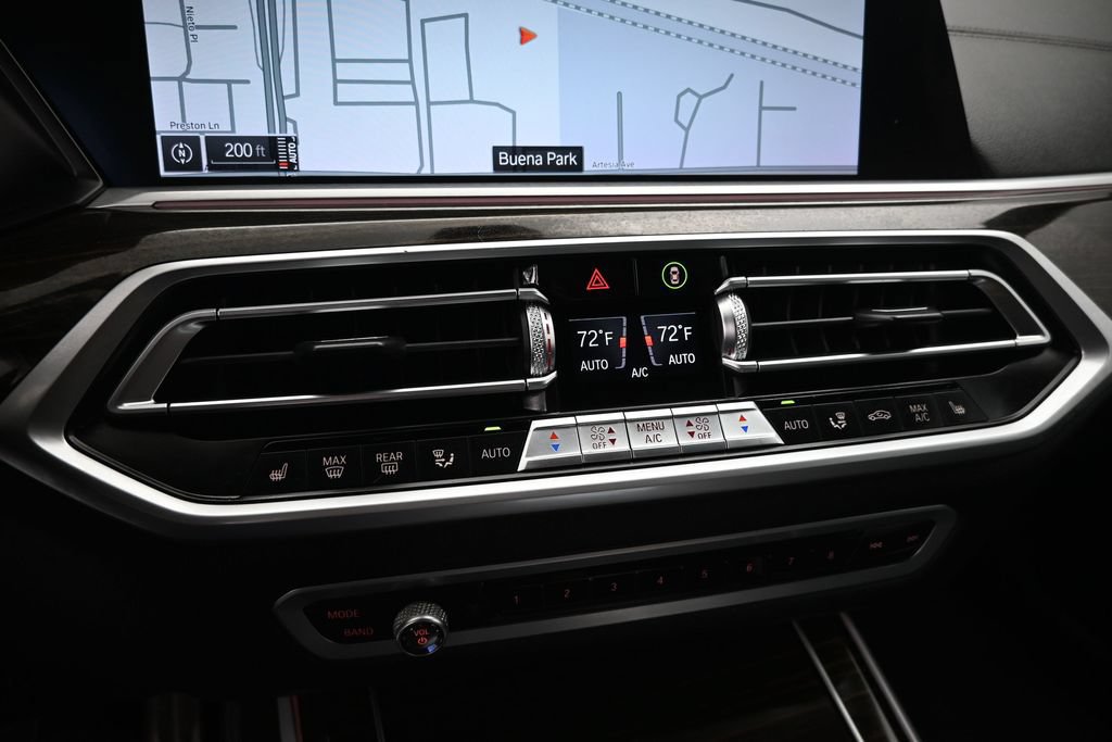 Used 2020 BMW X7 xDrive40i w/ M Sport Package AWD/4WD image 25