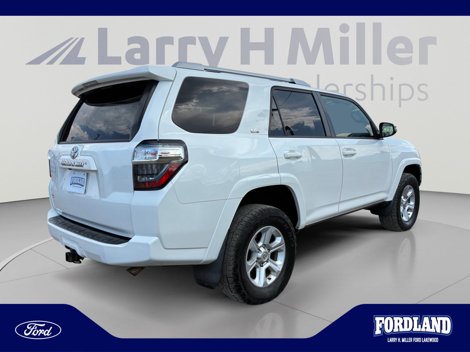 Used 2018 Toyota 4Runner SR5 Premium AWD/4WD image 5