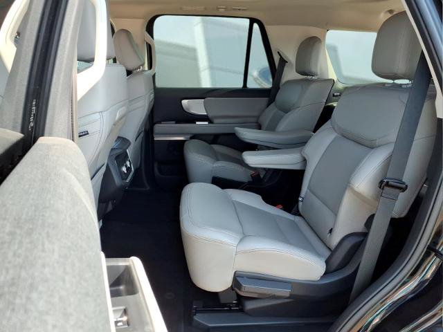 Certified 2025 Ford Expedition Active AWD/4WD image 20