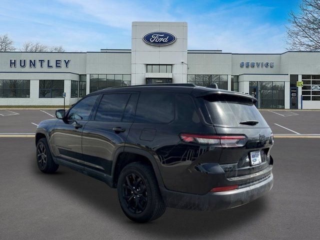 Used 2024 Jeep Grand Cherokee L Laredo AWD/4WD image 5