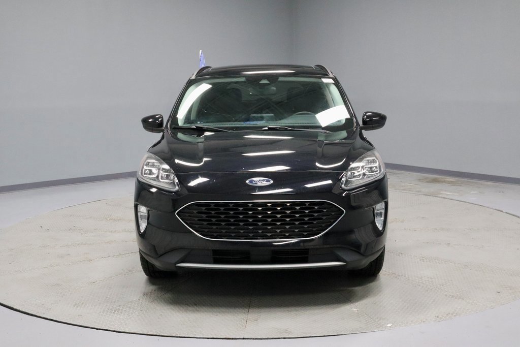 Certified 2022 Ford Escape Titanium w/ Class II Trailer Tow Package image 8