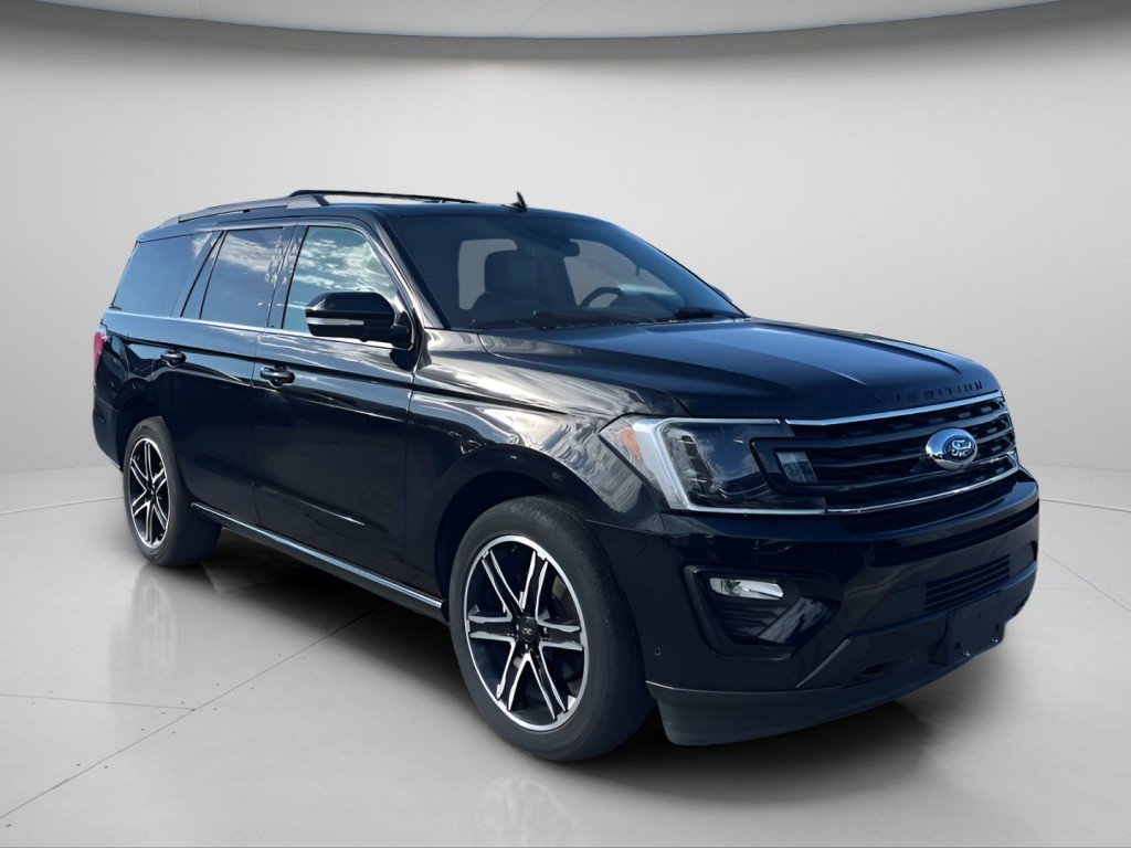 Certified 2019 Ford Expedition Limited w/ Equipment Group 303A AWD/4WD image 2