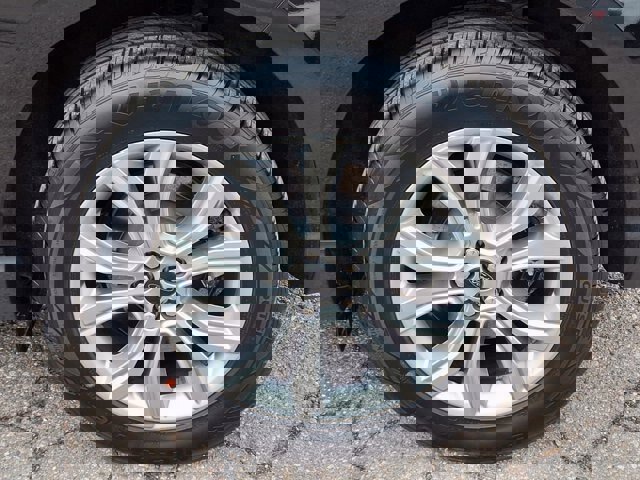 Certified 2024 Ford Edge Titanium w/ Class II Trailer Tow Package image 30