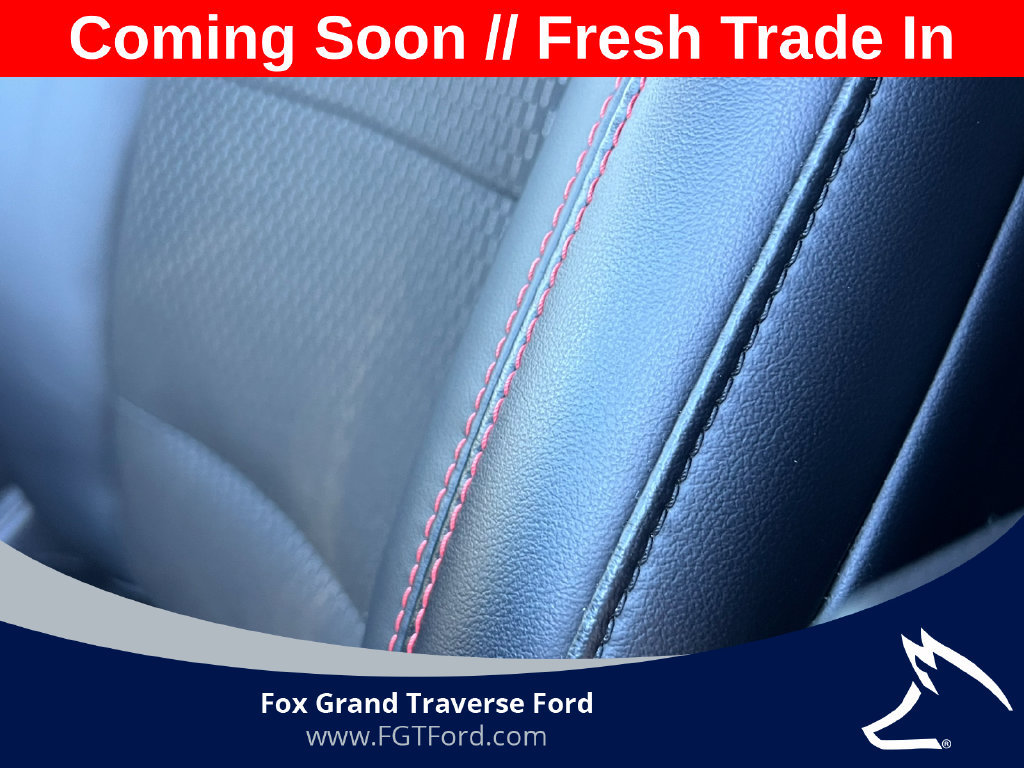 Certified 2025 Ford Escape ST-Line Select AWD/4WD image 13