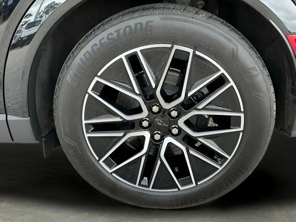 Certified 2025 Ford Mustang Mach-E Premium image 21