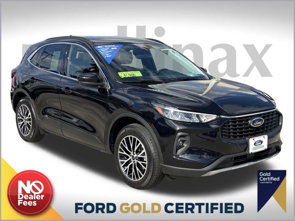 Certified 2025 Ford Escape SE