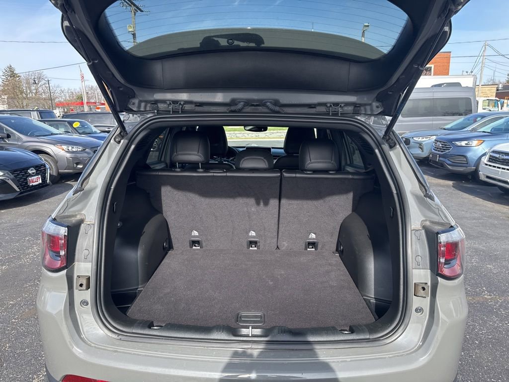 Used 2023 Jeep Compass Latitude image 18