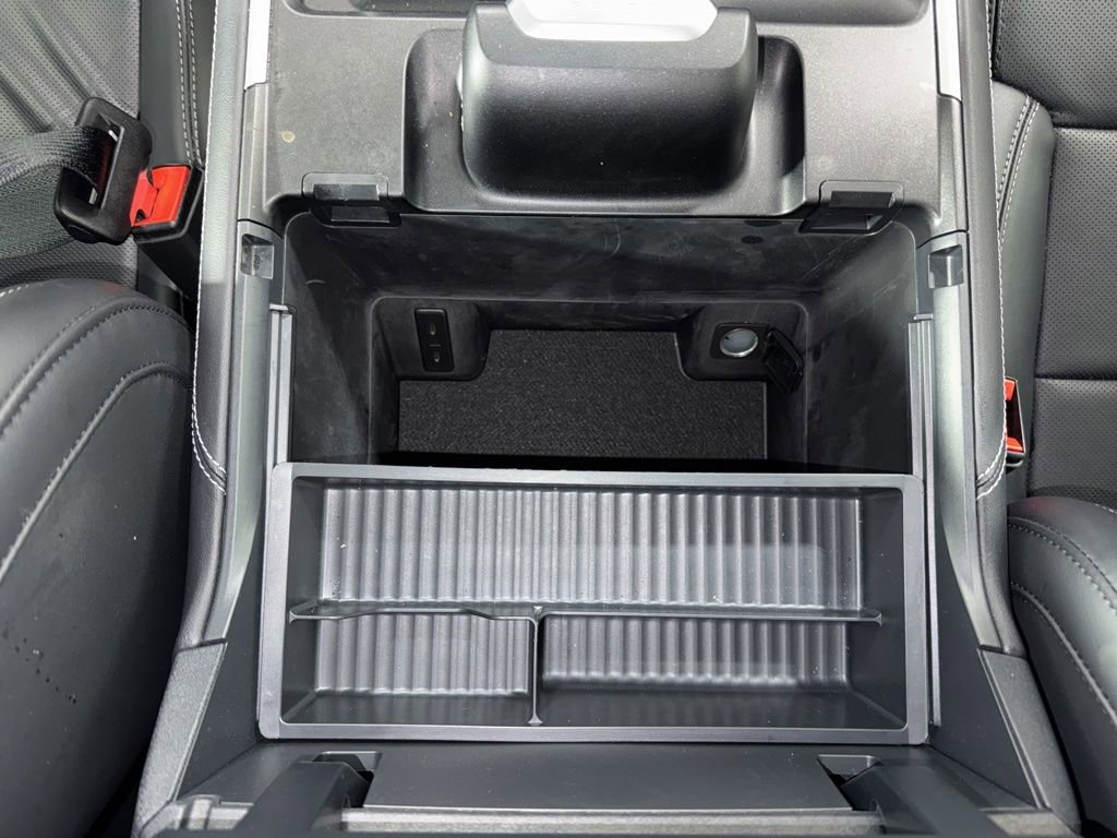Certified 2025 Ford Expedition Platinum AWD/4WD image 31