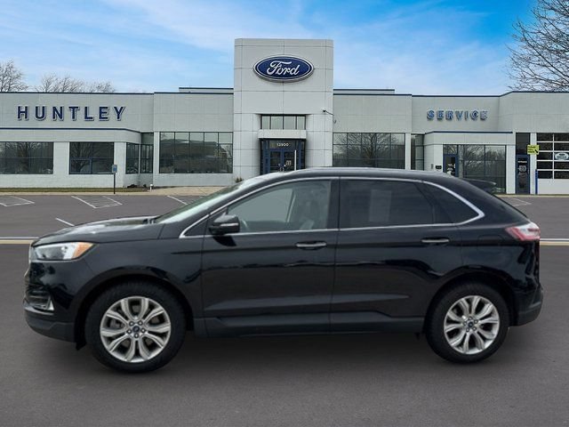 Certified 2022 Ford Edge Titanium AWD/4WD image 6