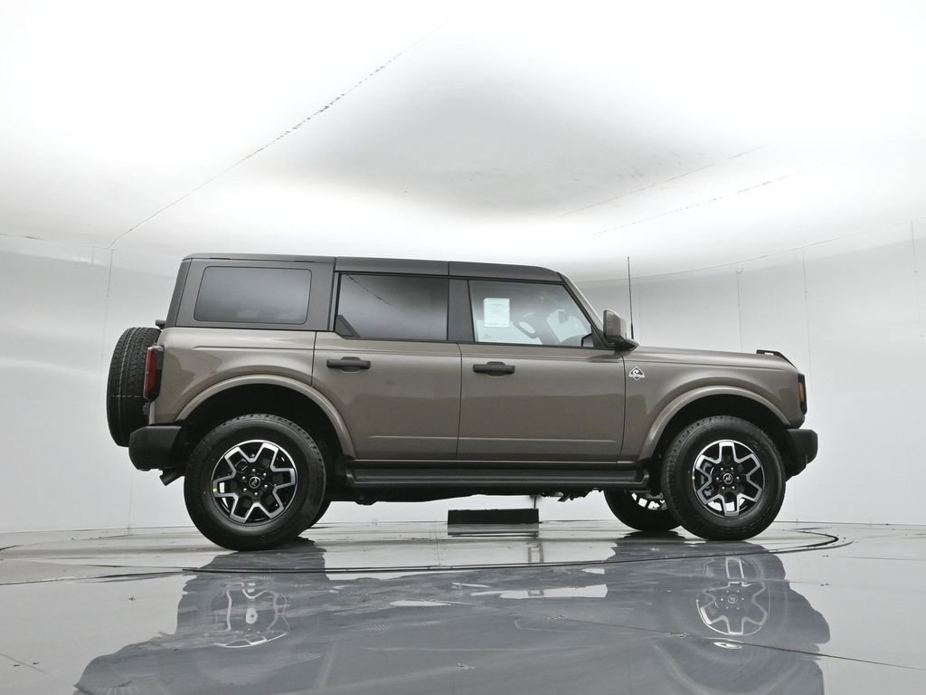 Certified 2026 Ford Bronco Outer Banks AWD/4WD image 11
