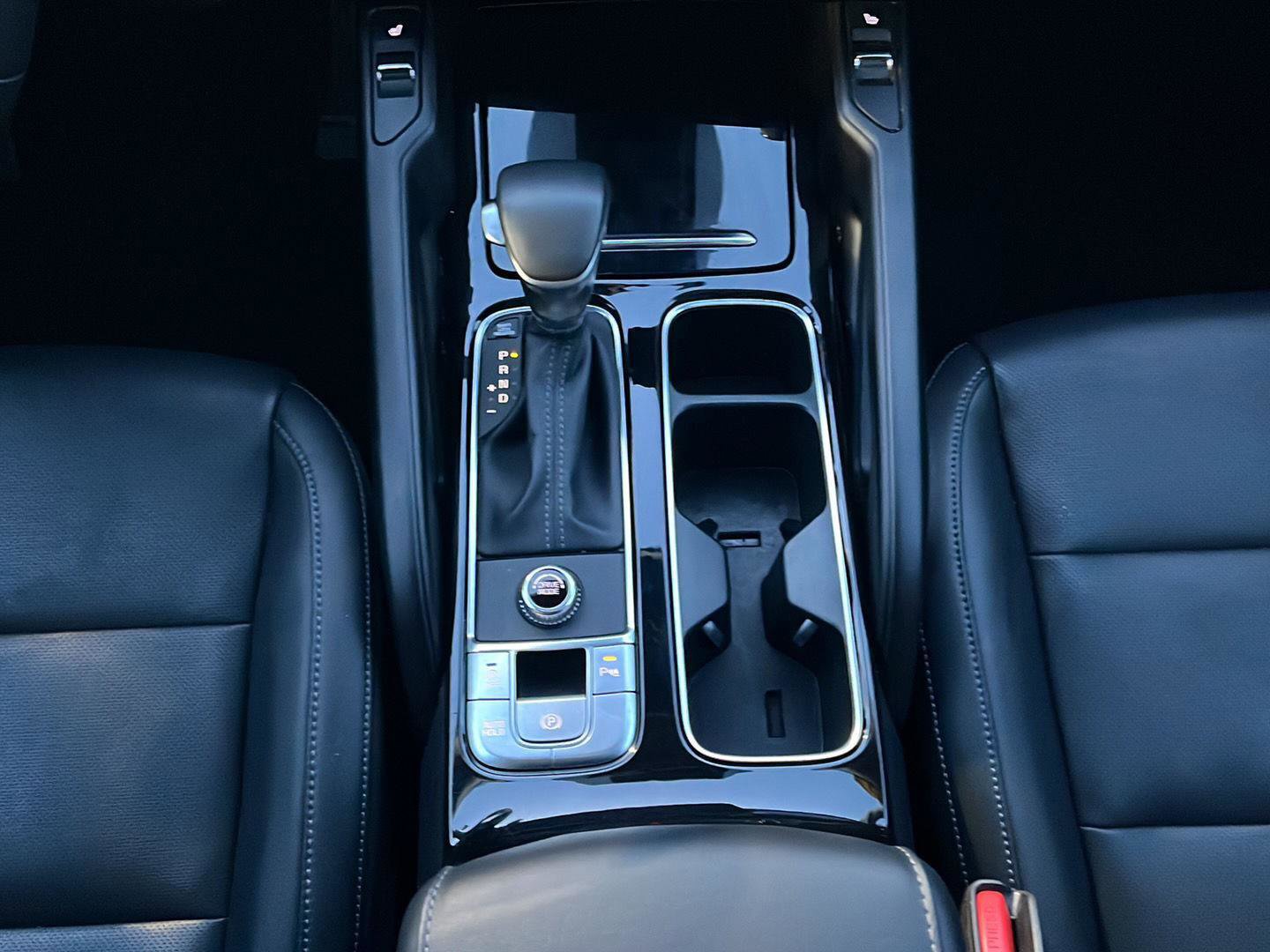 Used 2025 Kia Telluride S FWD image 24