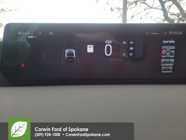 Certified 2025 Ford Expedition Max Platinum image 35