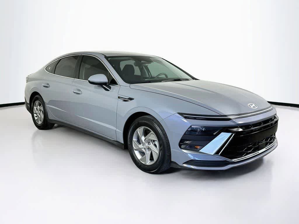 Used 2025 Hyundai Sonata SE FWD image 7