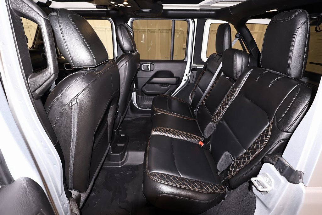 Used 2022 Jeep Wrangler Unlimited Sahara image 19