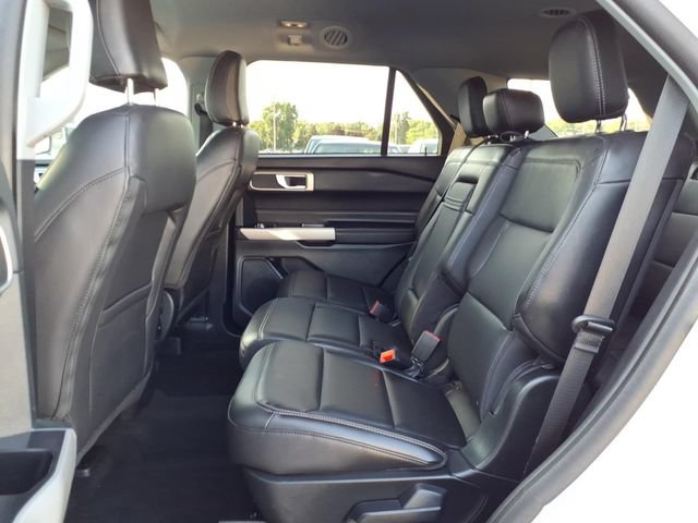 Certified 2024 Ford Explorer XLT w/ Equipment Group 202A AWD/4WD image 11