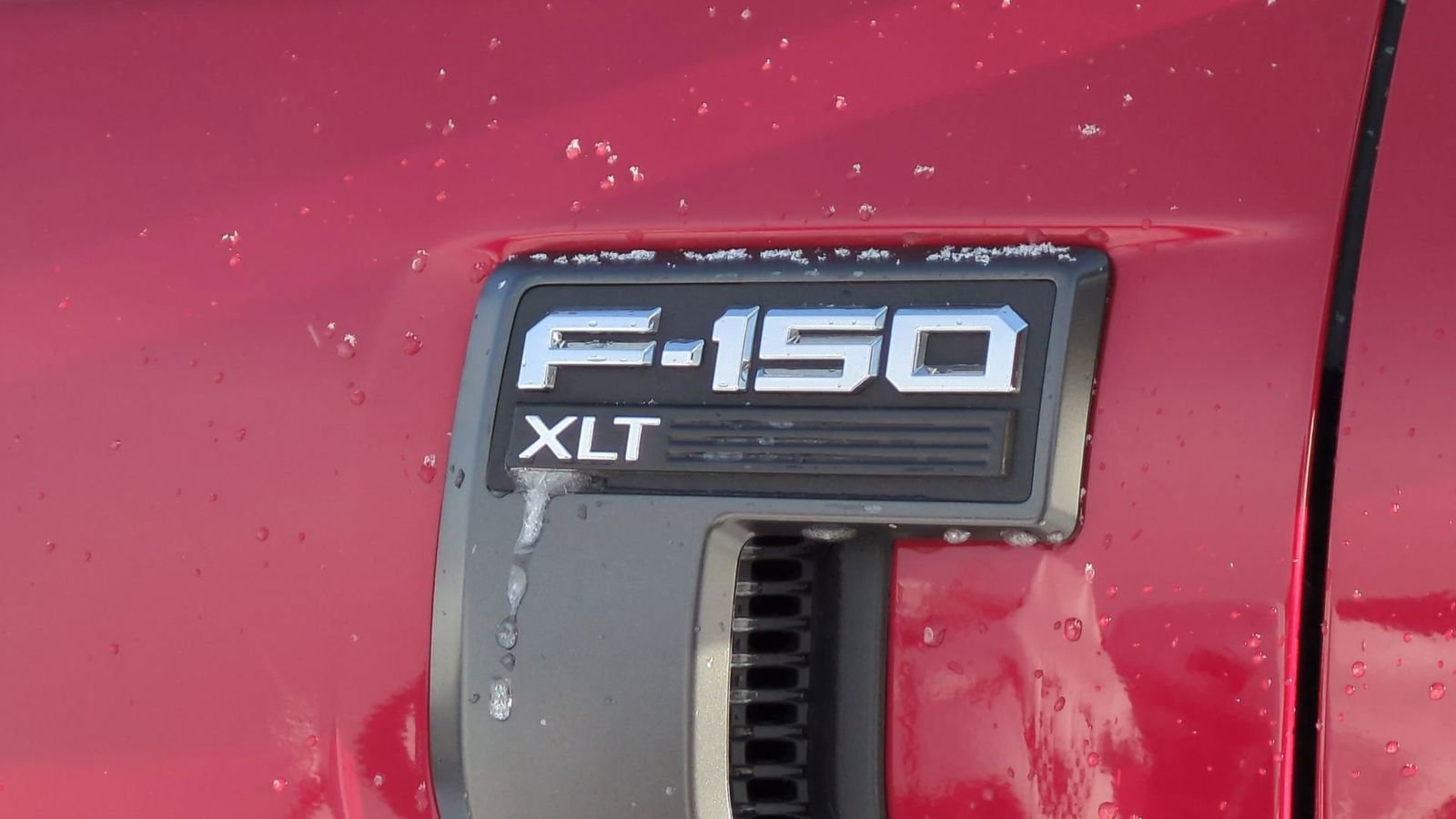 Certified 2022 Ford F150 XLT w/ Equipment Group 302A High image 13