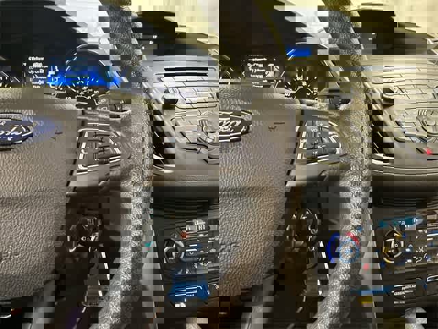 Certified 2018 Ford Escape SE image 13