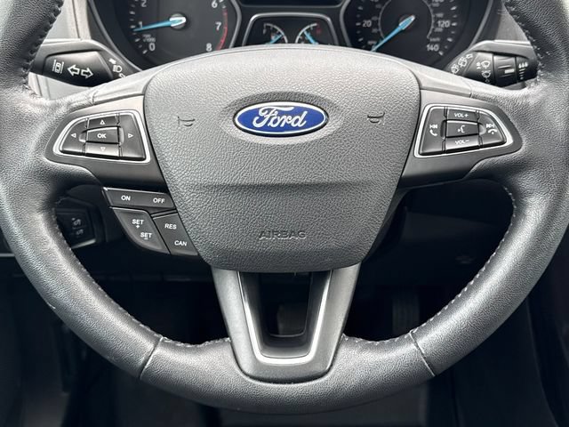 Certified 2018 Ford Focus Titanium w/ Titanium Technology Package FWD image 27