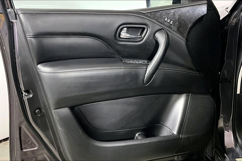Used 2024 INFINITI QX80 Luxe image 18