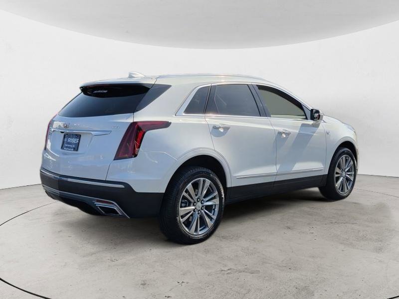 Used 2025 Cadillac XT5 Premium Luxury FWD image 3