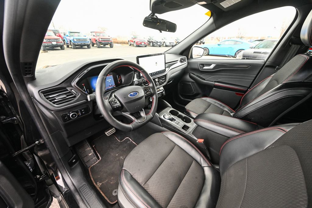 Certified 2023 Ford Escape ST-Line Select w/ Tech Pack #1 image 22