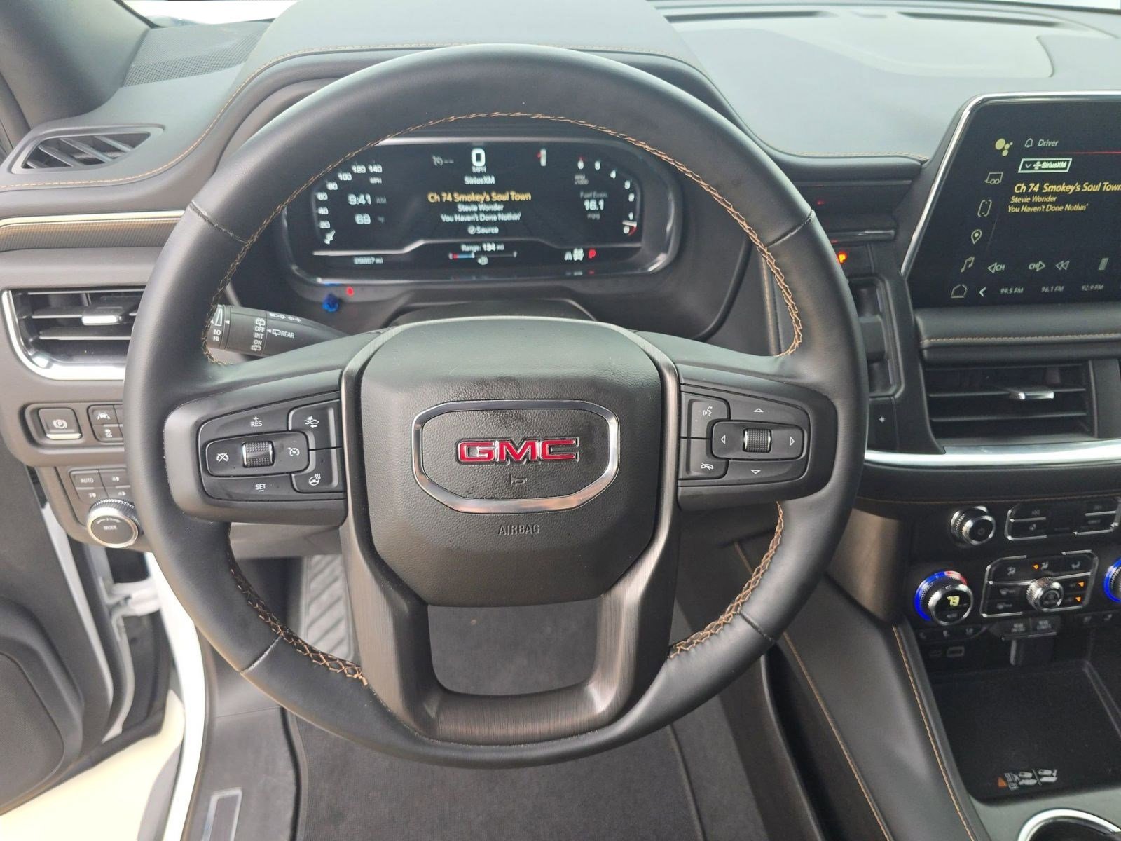 Used 2024 GMC Yukon AT4 w/ Technology Package image 15