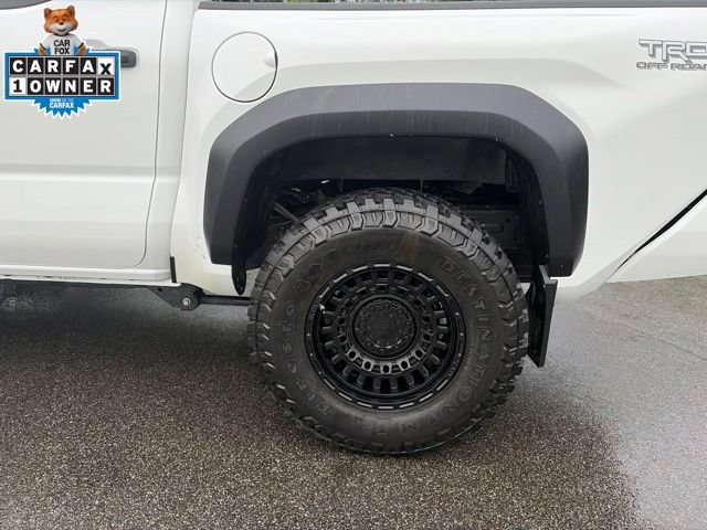 Used 2025 Toyota Tacoma TRD Off-Road AWD/4WD image 10