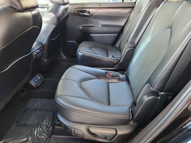 Used 2022 Toyota Highlander Platinum image 20