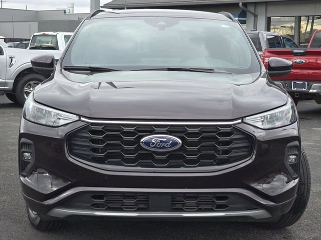 Certified 2023 Ford Escape ST-Line Select w/ Tech Pack #1 image 9