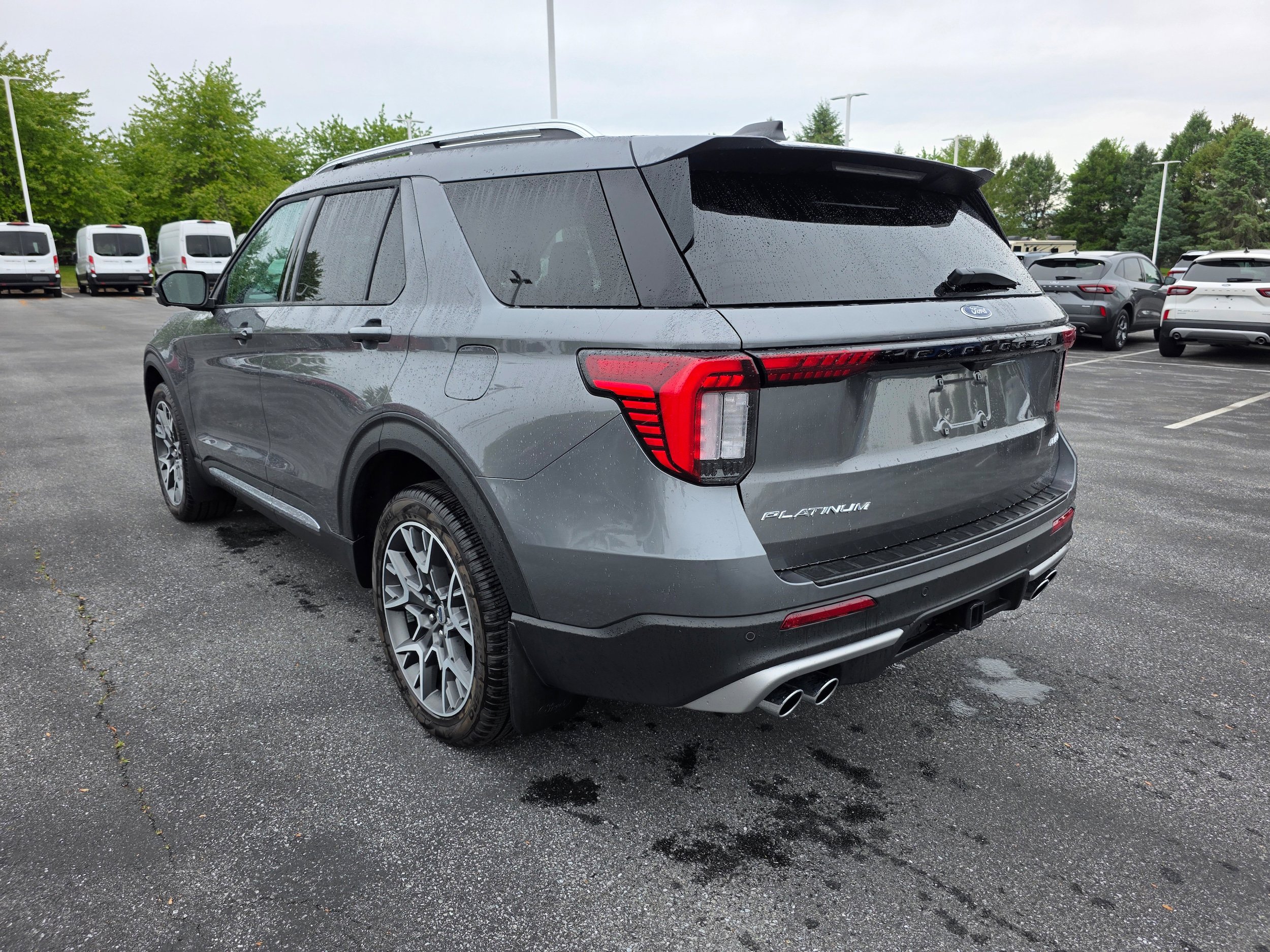 Certified 2025 Ford Explorer Platinum w/ Ultimate Package AWD/4WD image 3