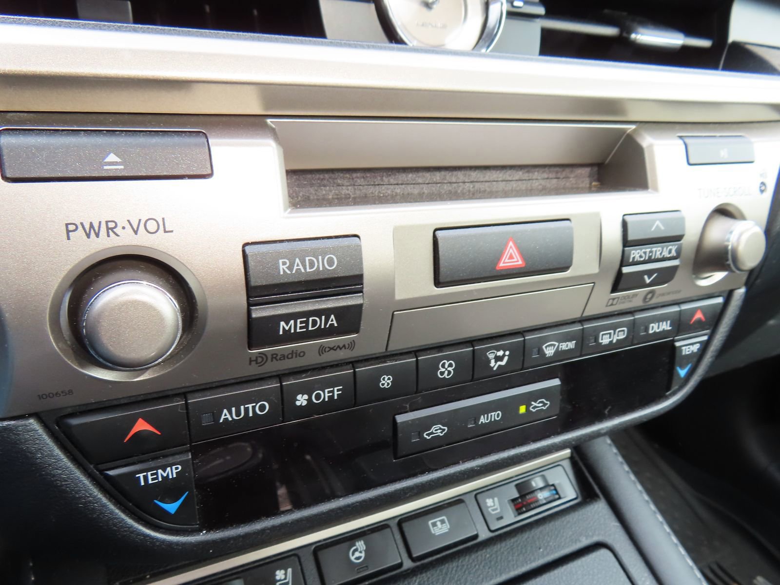 Used 2017 Lexus ES 350 w/ Luxury Package FWD image 27