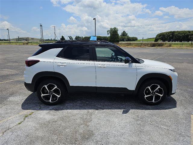 Used 2023 Chevrolet TrailBlazer RS w/ Convenience Package AWD/4WD image 4