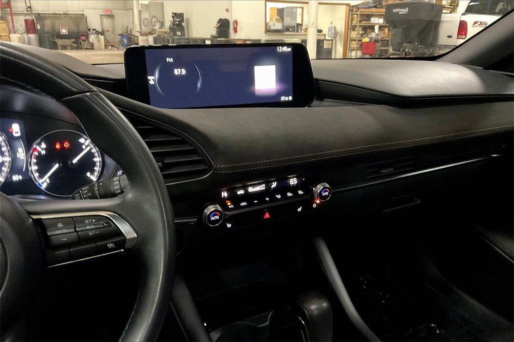 Used 2024 MAZDA MAZDA3 s image 8