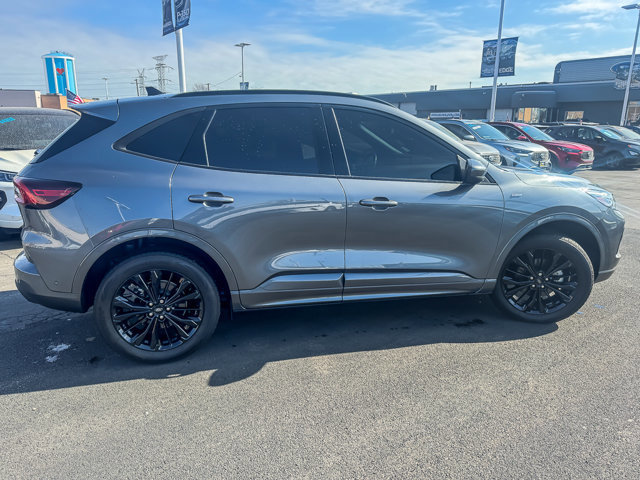 Certified 2024 Ford Escape ST-Line Elite w/ Premium Technology Package image 7